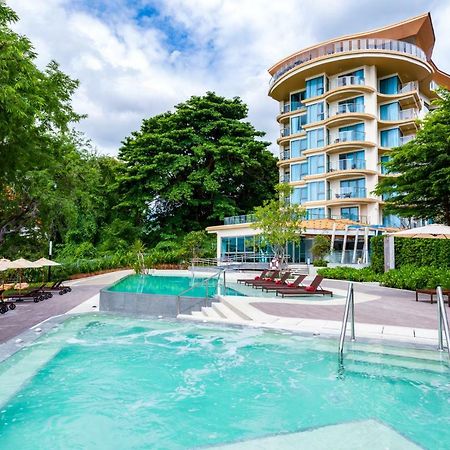 Centara Sonrisa Residences & Suites Sriracha Si Racha Esterno foto