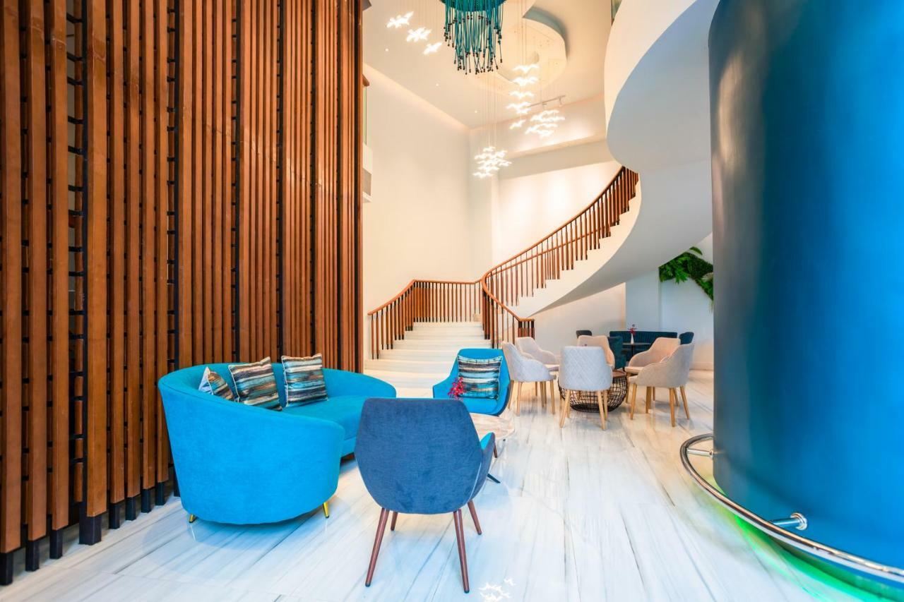 Centara Sonrisa Residences & Suites Sriracha Si Racha Esterno foto